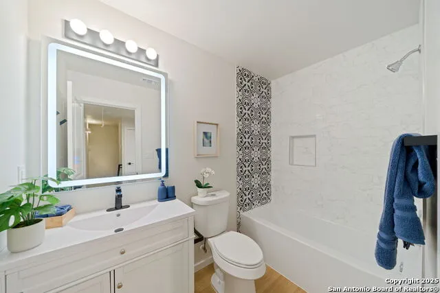 1104 S Gevers St San Antonio, TX 78203