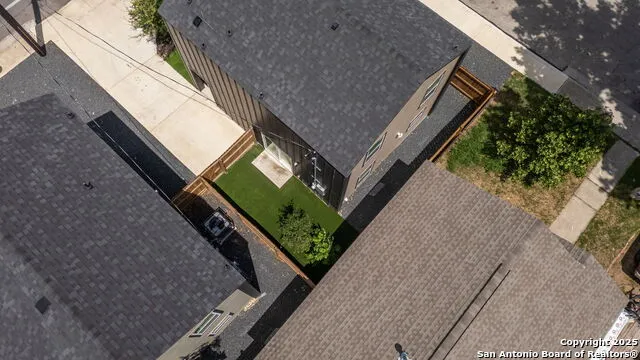 1104 S Gevers St San Antonio, TX 78203