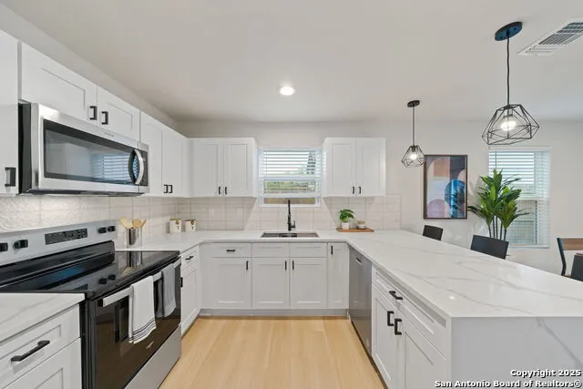 1104 S Gevers St San Antonio, TX 78203