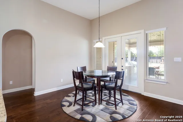 364 Stone Trail Castroville, TX 78009