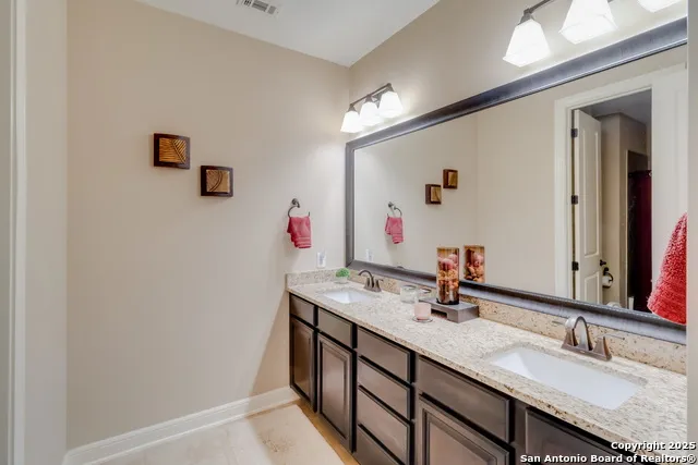 364 Stone Trail Castroville, TX 78009
