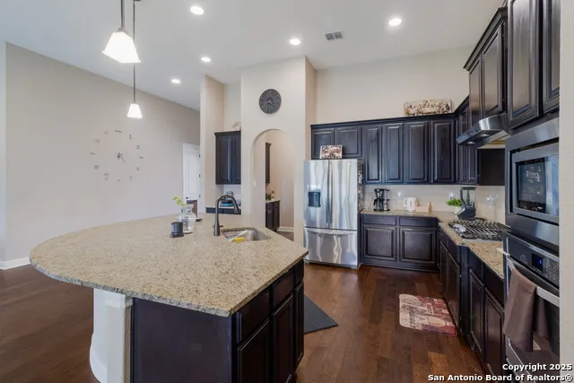 364 Stone Trail Castroville, TX 78009