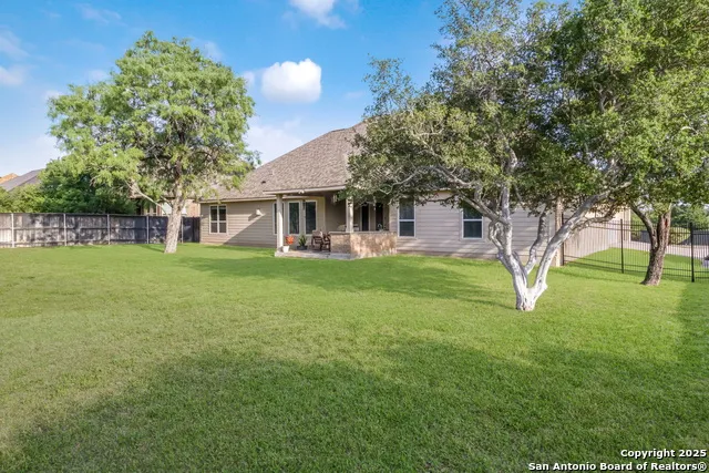 364 Stone Trail Castroville, TX 78009