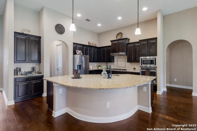 364 Stone Trail Castroville, TX 78009