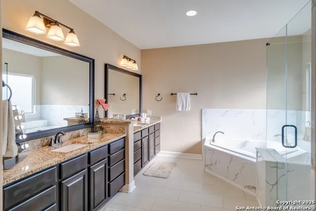 364 Stone Trail Castroville, TX 78009