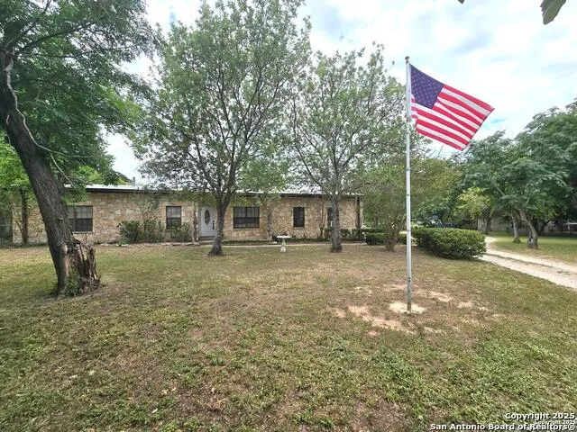 8360 James Somerset, TX 78069