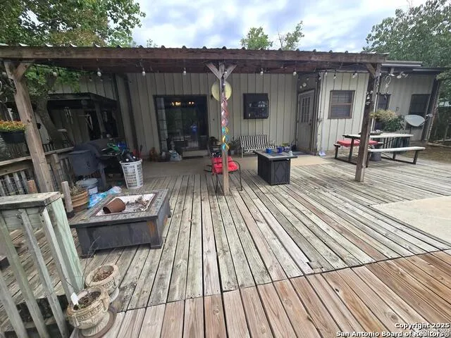 8360 James Somerset, TX 78069