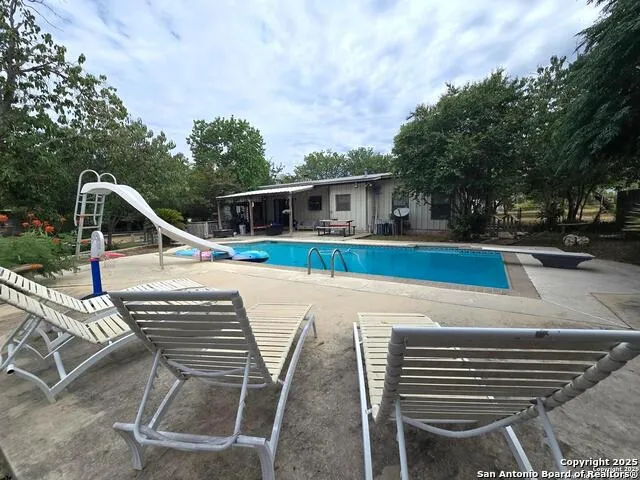 8360 James Somerset, TX 78069