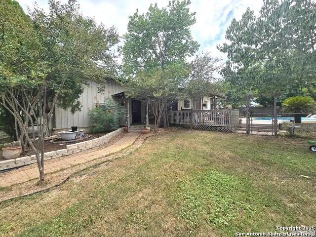 8360 James Somerset, TX 78069