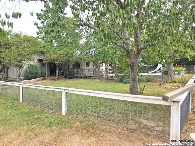 8360 James Somerset, TX 78069