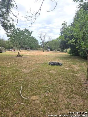 8360 James Somerset, TX 78069