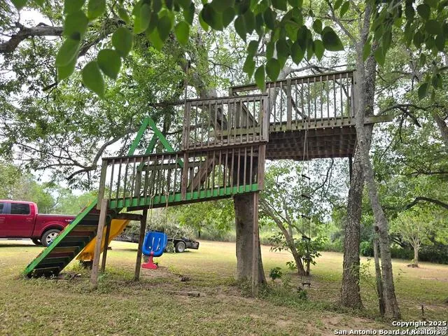 8360 James Somerset, TX 78069