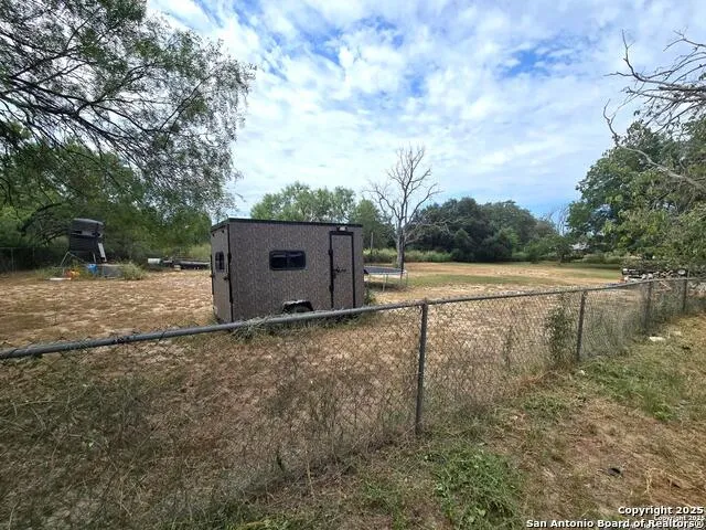 8360 James Somerset, TX 78069