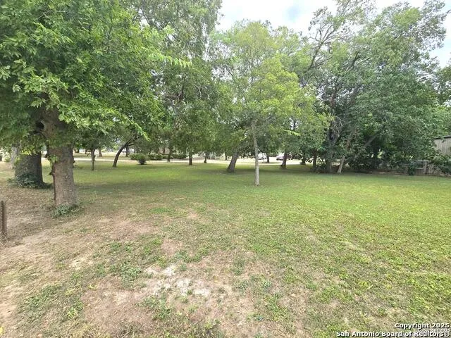 8360 James Somerset, TX 78069