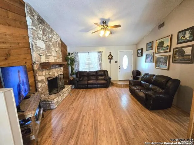 8360 James Somerset, TX 78069