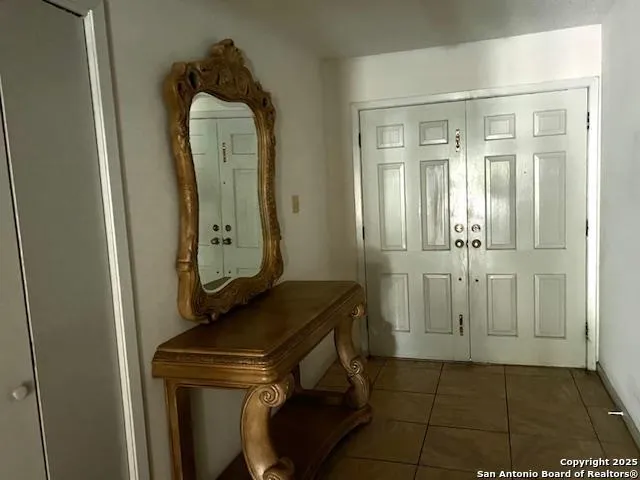 40 Encino Loma Beeville, TX 78102