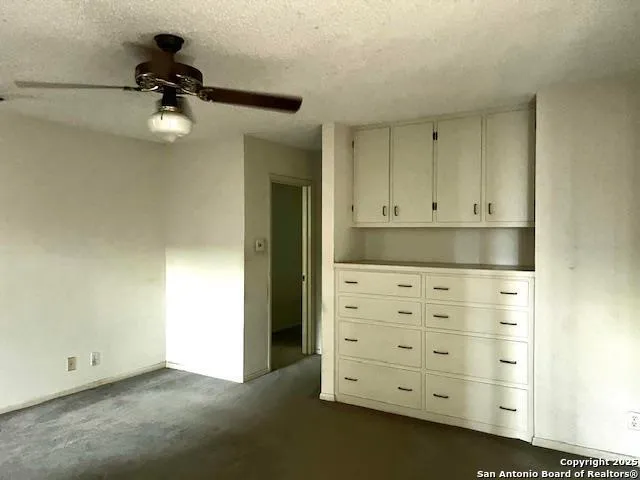 40 Encino Loma Beeville, TX 78102