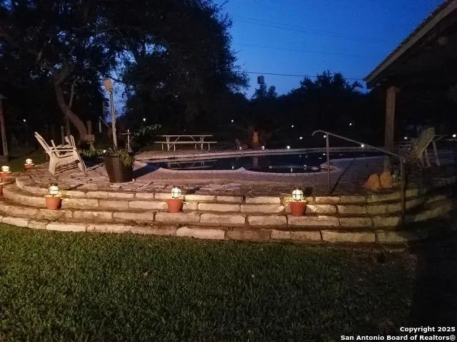 40 Encino Loma Beeville, TX 78102
