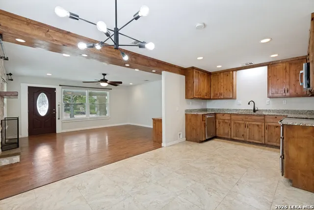 3221 JOHN CAMPBELLS TRL Austin, TX 78735