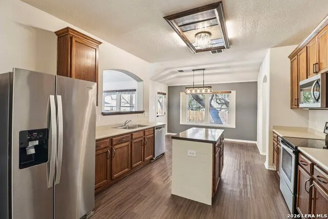 10723 Kobort Helotes, TX 78023