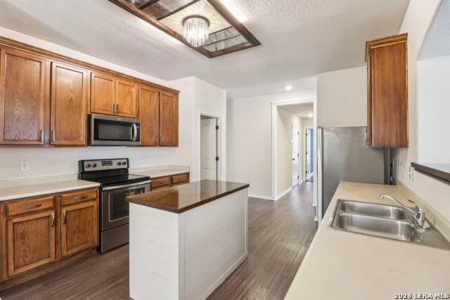 10723 Kobort Helotes, TX 78023