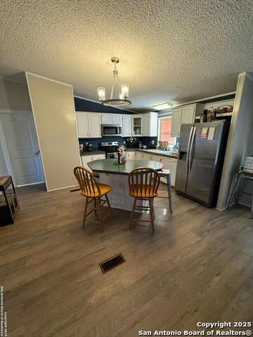 606 MAIN ST Cotulla, TX 78014