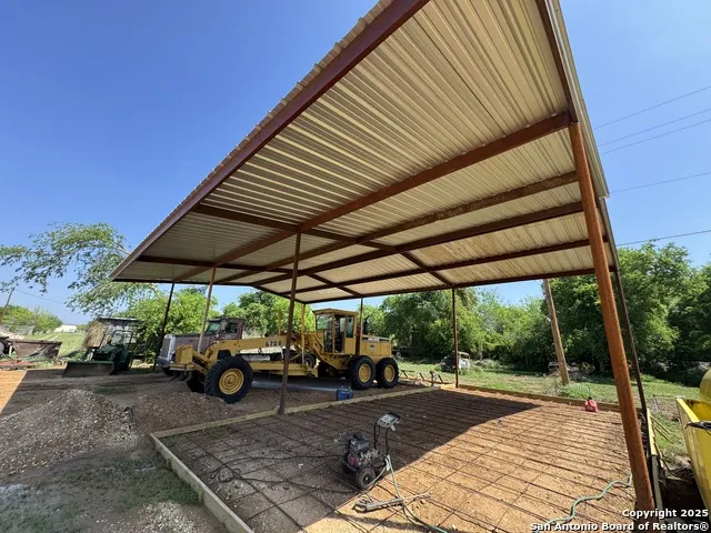 606 MAIN ST Cotulla, TX 78014