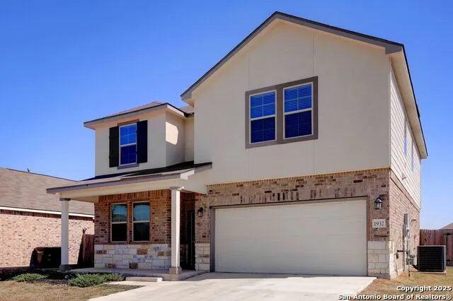 1932 Colonial New Braunfels, TX 78130