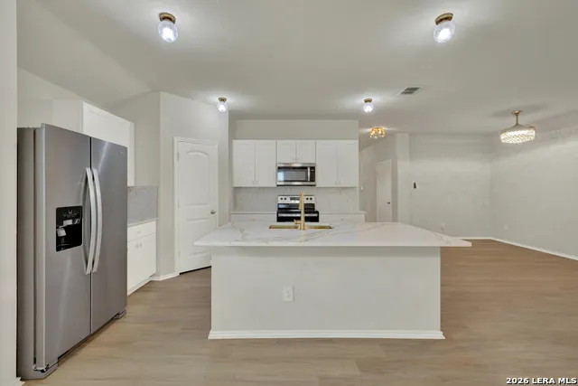 800 Bahia Seguin, TX 78155