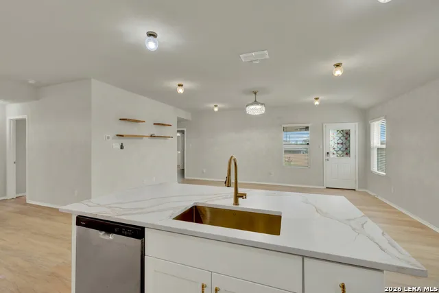 800 Bahia Seguin, TX 78155