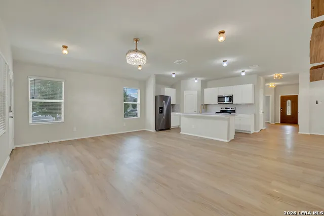 800 Bahia Seguin, TX 78155