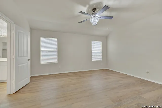 800 Bahia Seguin, TX 78155
