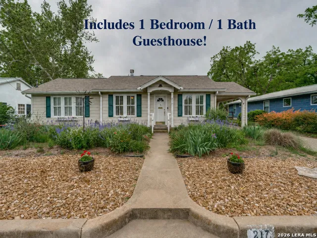 217 W Morse St. Fredericksburg, TX 78624