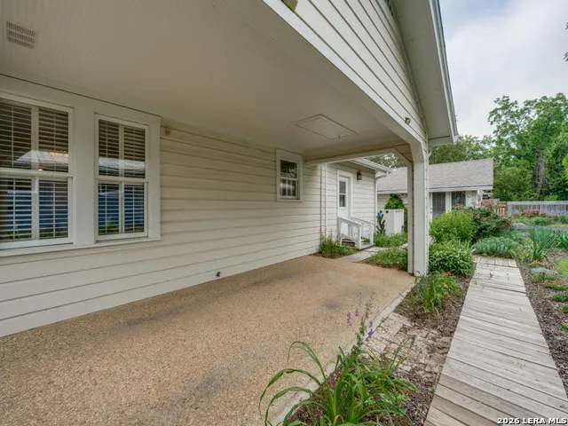 217 W Morse St. Fredericksburg, TX 78624