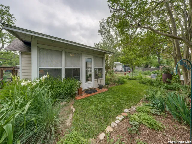 217 W Morse St. Fredericksburg, TX 78624