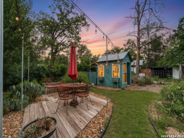217 W Morse St. Fredericksburg, TX 78624