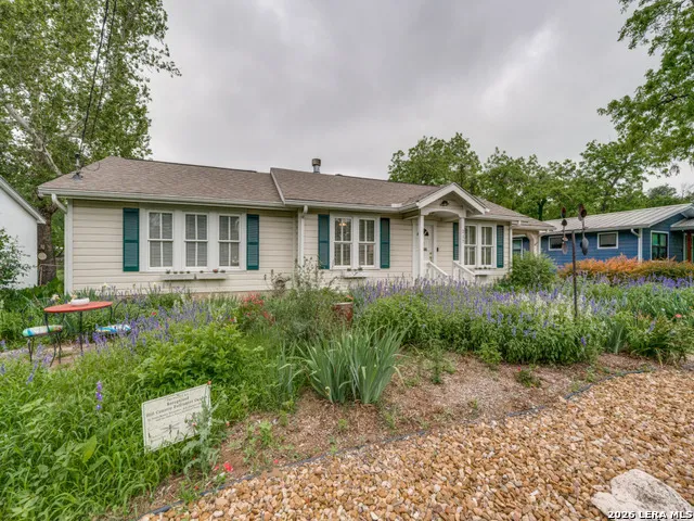 217 W Morse St. Fredericksburg, TX 78624