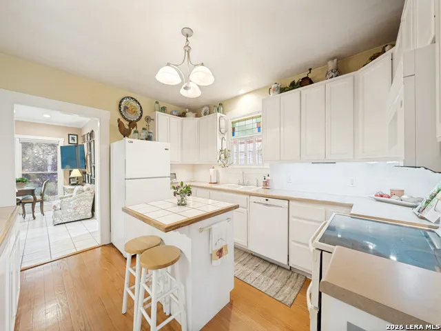 217 W Morse St. Fredericksburg, TX 78624