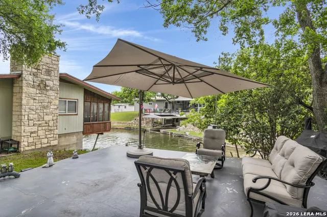 1122 HILL CIRCLE EAST DR Granite Shoals, TX 78654