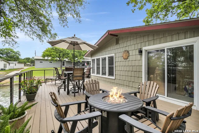 1122 HILL CIRCLE EAST DR Granite Shoals, TX 78654