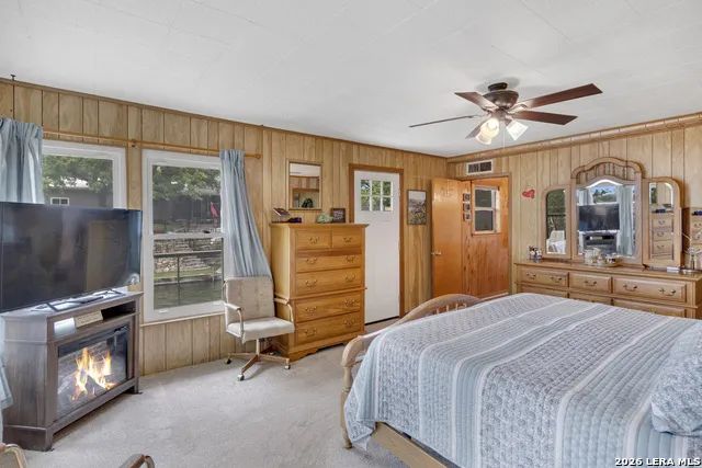 1122 HILL CIRCLE EAST DR Granite Shoals, TX 78654