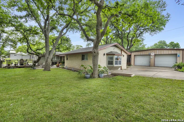 1122 HILL CIRCLE EAST DR Granite Shoals, TX 78654