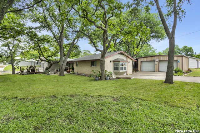 1122 HILL CIRCLE EAST DR Granite Shoals, TX 78654
