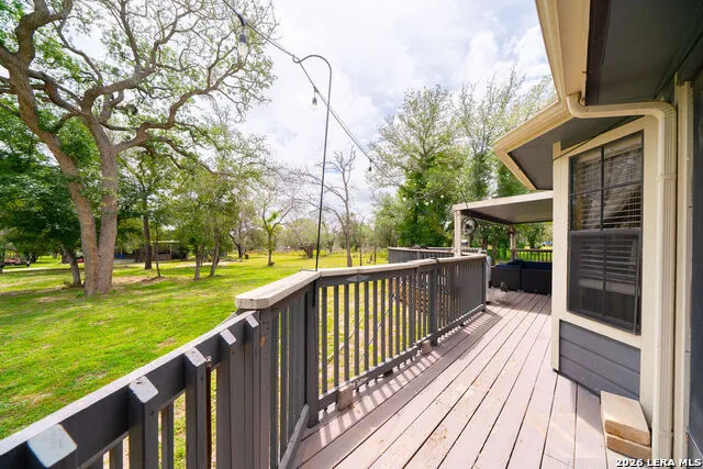759 FALLING LEAVES DR Adkins, TX 78101