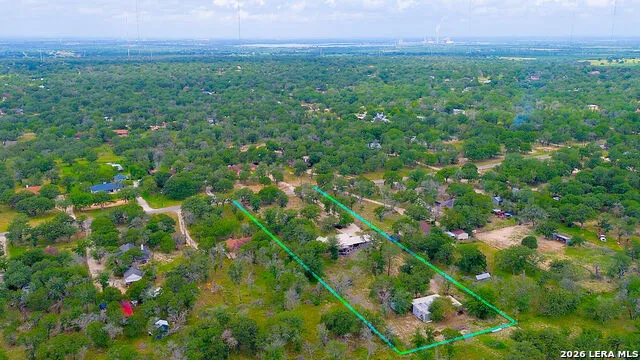 759 FALLING LEAVES DR Adkins, TX 78101