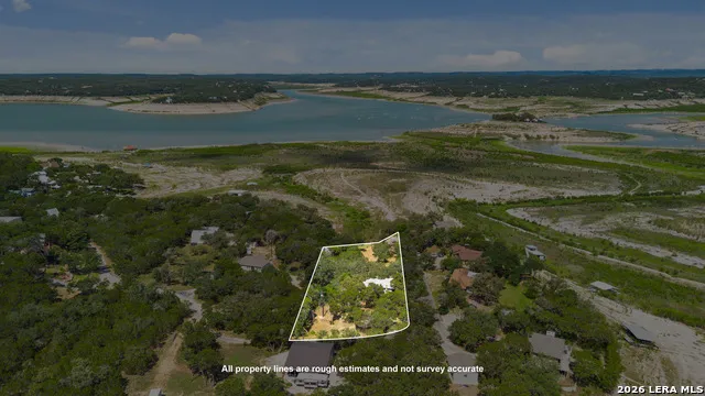 190 PRIVATE ROAD 275 Mico, TX 78056