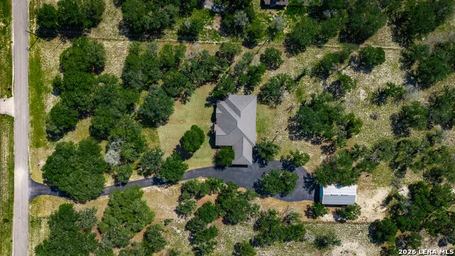 282 SHANNON RDG Floresville, TX 78114