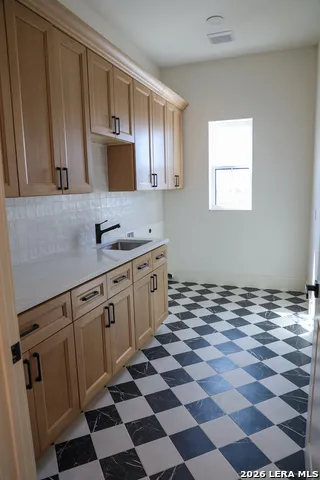 977 PINTO CYN Bandera, TX 78003