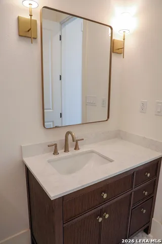977 PINTO CYN Bandera, TX 78003