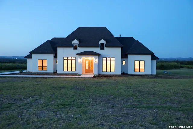 977 PINTO CYN Bandera, TX 78003